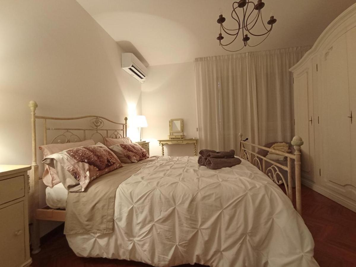 La Principessa Nera B&B Ostra ภายนอก รูปภาพ